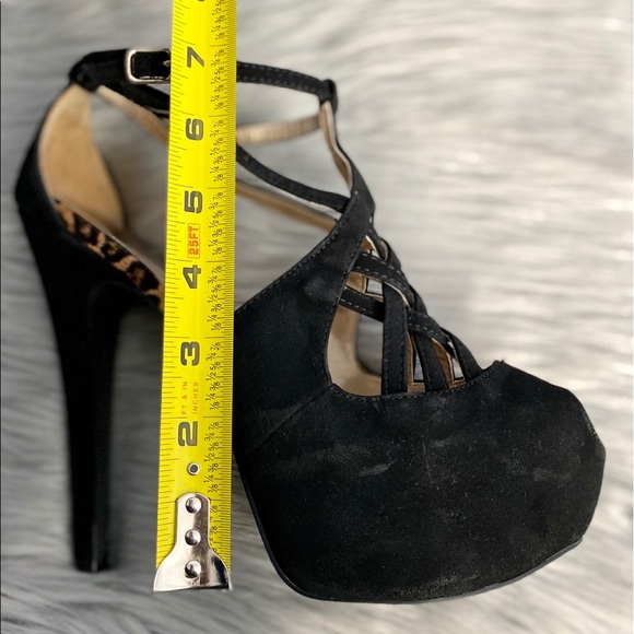 Qupid Black Heels - Picture 6 of 8